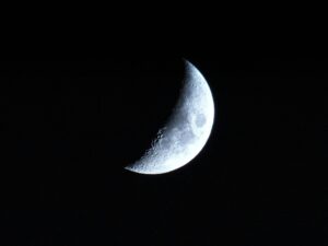 Is Moon has Water?
